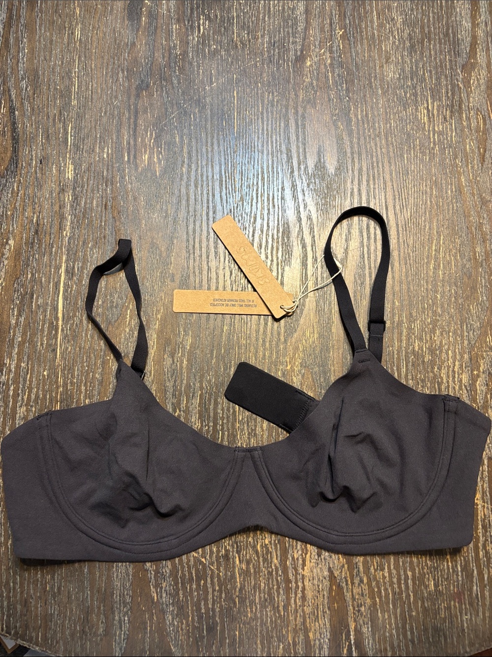 SKIMS Black fits everybody unlined Demi onyx 36C NWT bra w Adjustable Straps